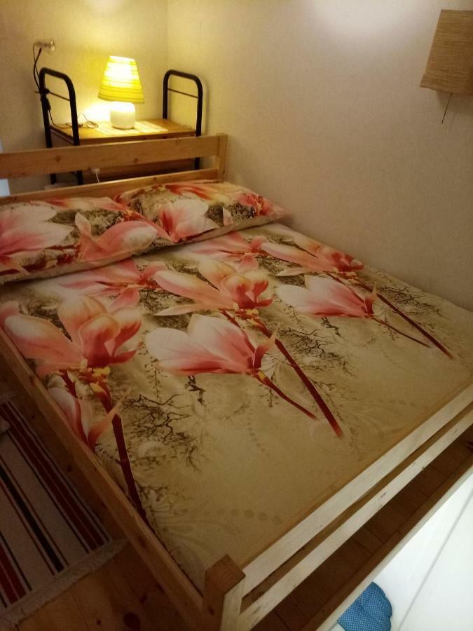 Kalvin Ter Apartment *